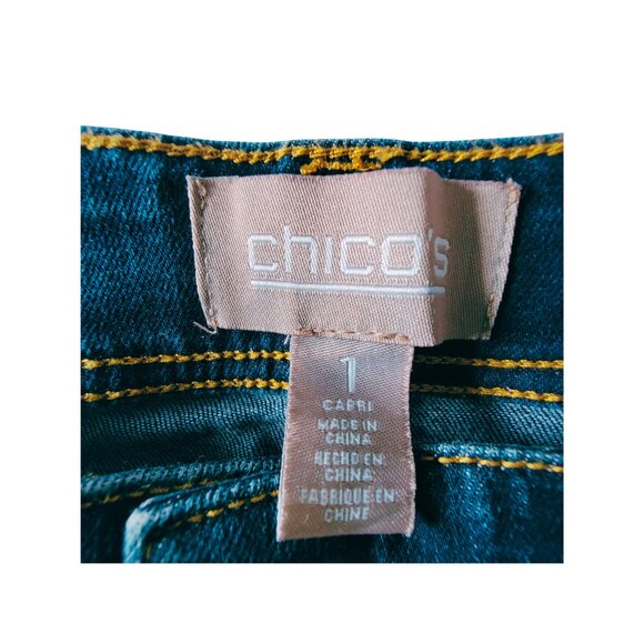 Chico's Women's Dark Blue & Floral Side Details Capri Jeans Junior Size 1 - Picture 4 of 8